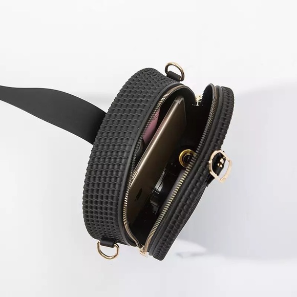 Brand New DG Crossbody Bag - Picture 2 of 3